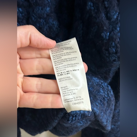 Free People Greta Cardigan Size XL Blue Fuzzy Knit Cropped Boxy Boho Button Up - Picture 4 of 8